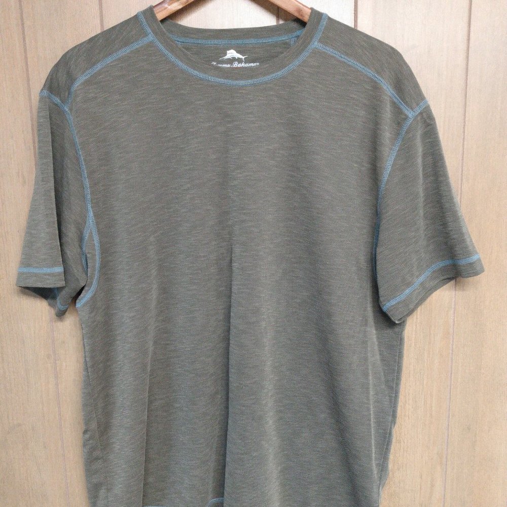 Tommy Bahahma men's active, breathable olive color pullover casual shirt. Large